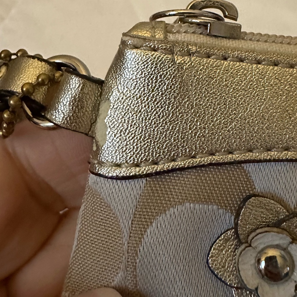 Coach Cream Monogram Wristlet with Floral Appliqué Flowers - Picture 13 of 16
